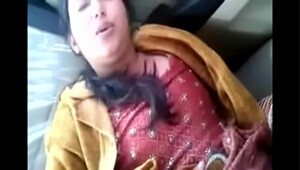Desi punjabi gashti exposed in car